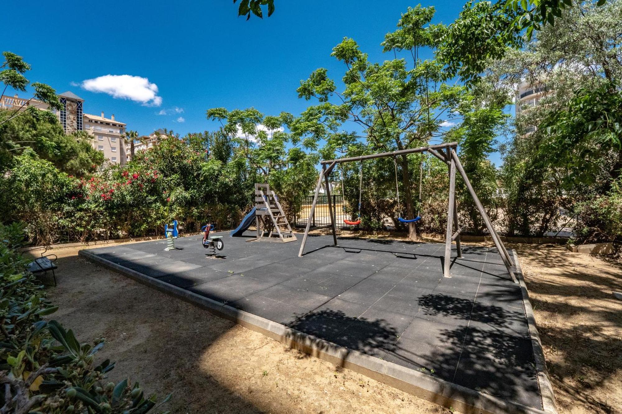 Bonito Piso A 1 Minuto De La Playa Apartment Ла Антила Екстериор снимка